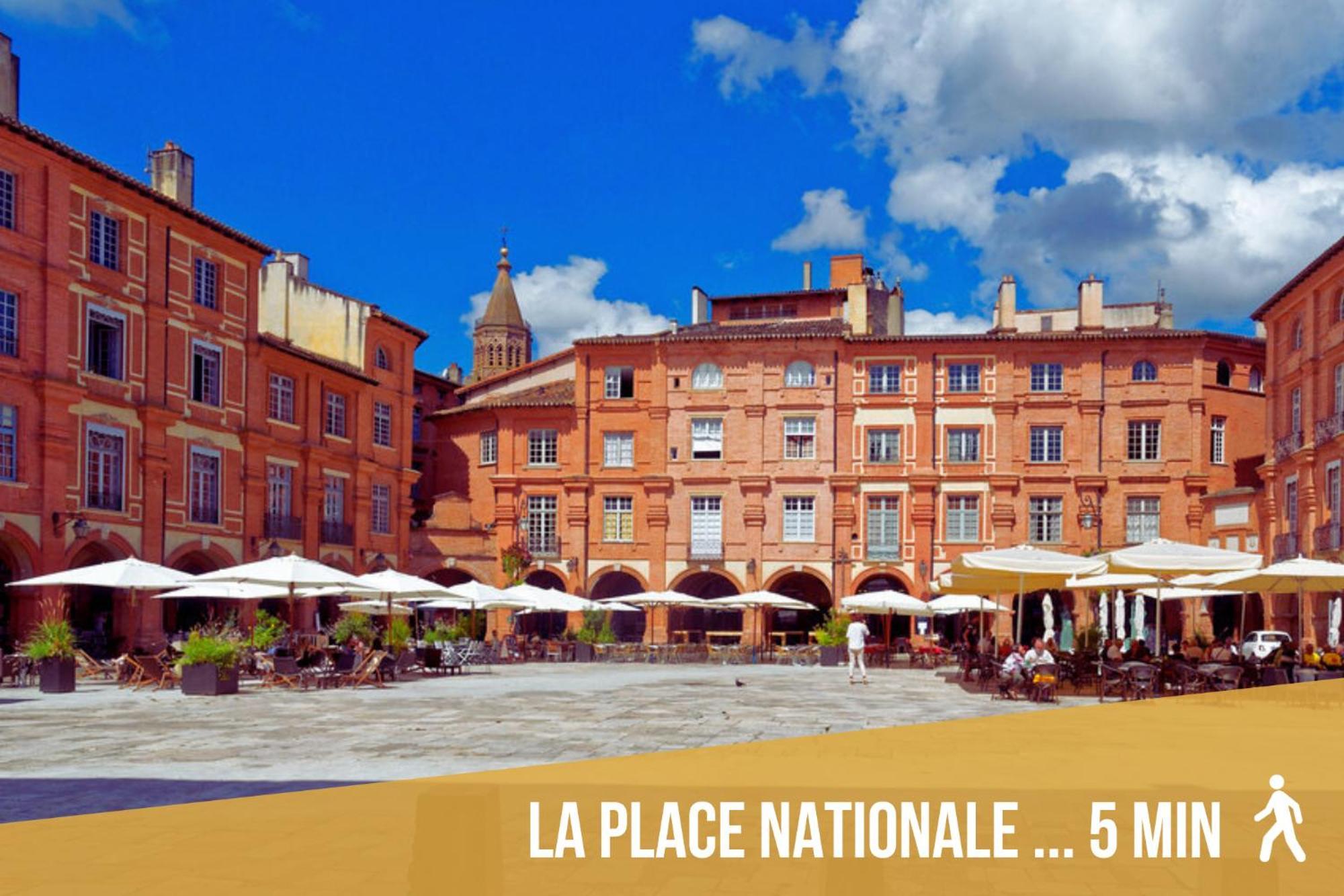 Le - Parking - Vue Piscine - By Appartement Montauban